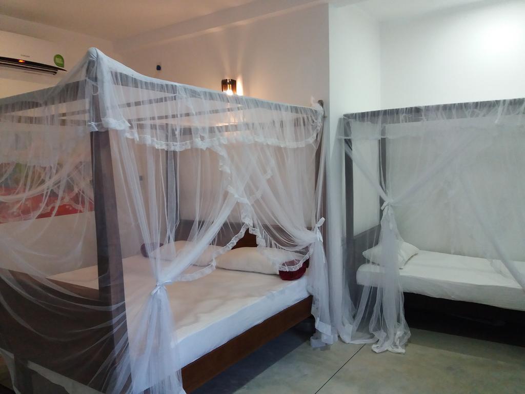 Peacock Wings Guest Hotel Mirissa Luaran gambar