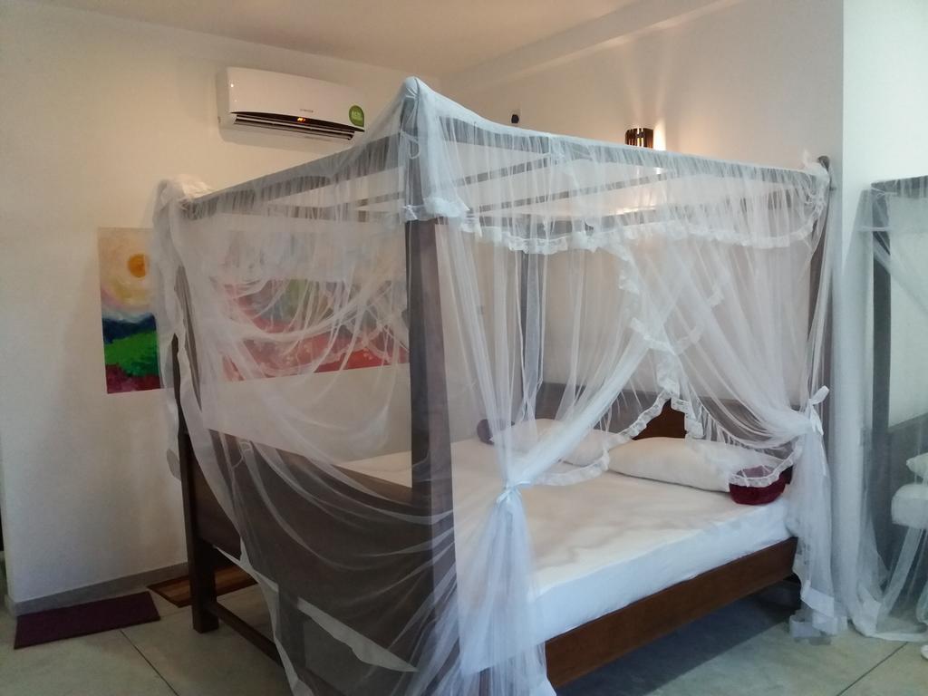 Peacock Wings Guest Hotel Mirissa Luaran gambar