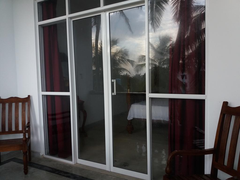 Peacock Wings Guest Hotel Mirissa Luaran gambar