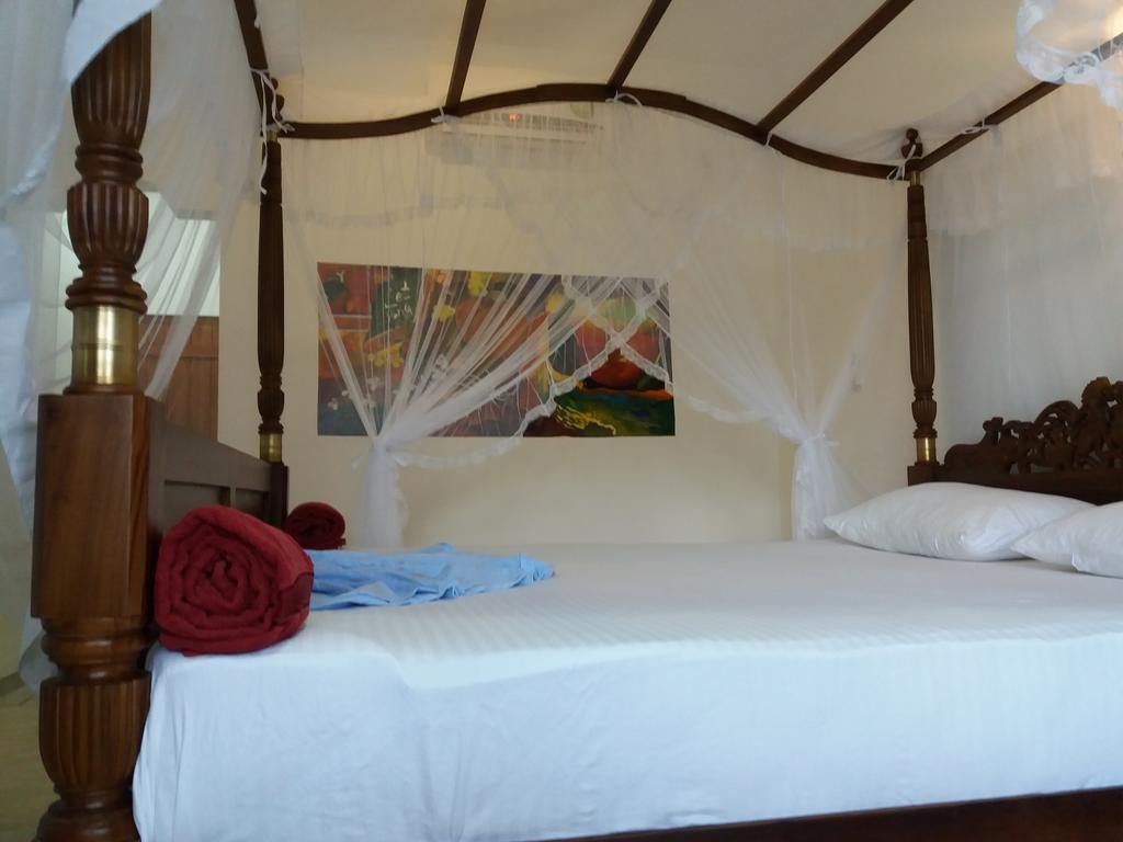 Peacock Wings Guest Hotel Mirissa Luaran gambar