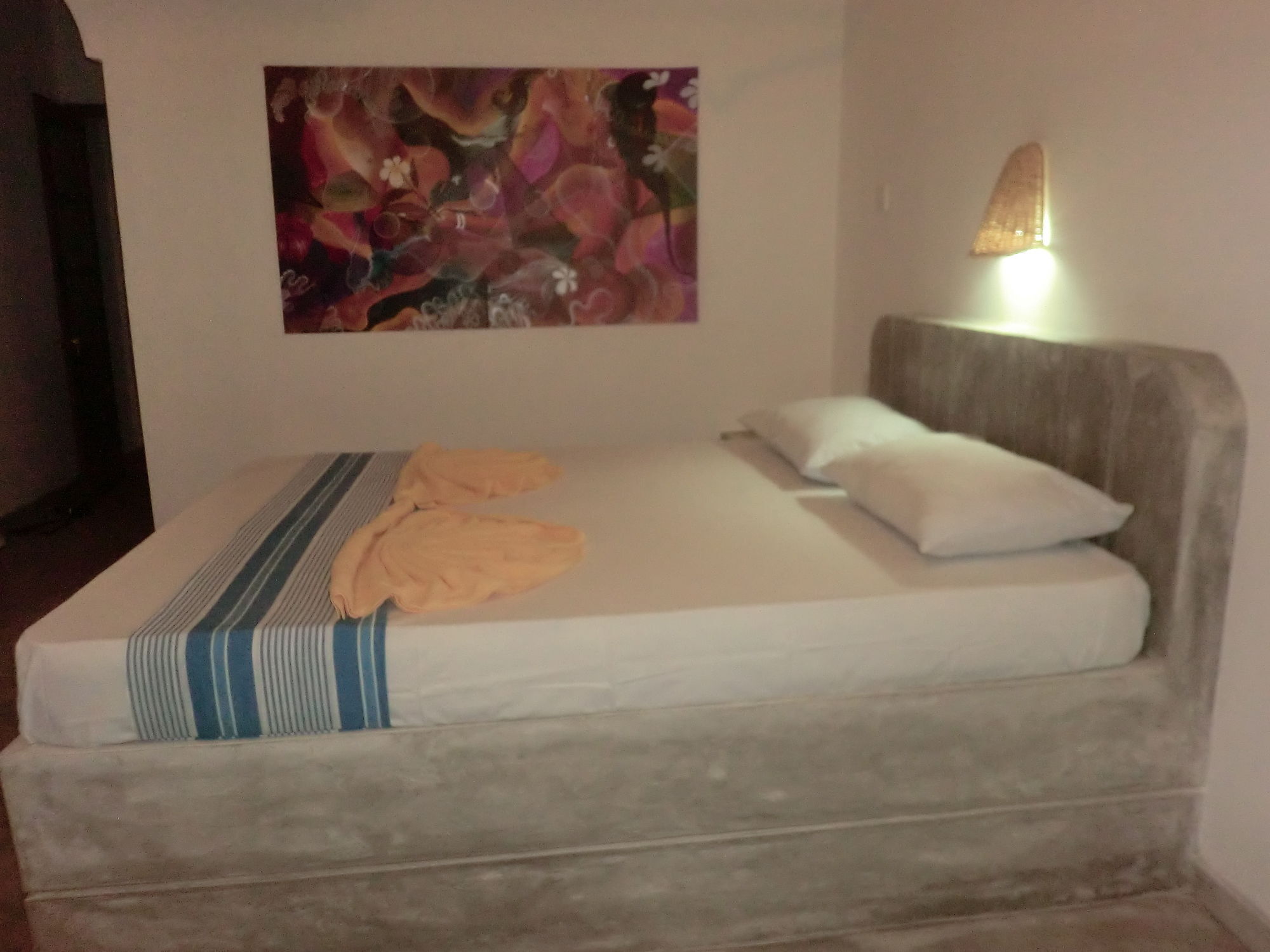 Peacock Wings Guest Hotel Mirissa Luaran gambar